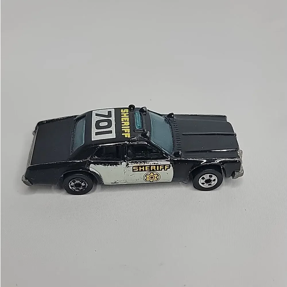 Hot Wheels 1977 Dodge Monaco Sheriff Police‎ Car 1:64 Diecast
